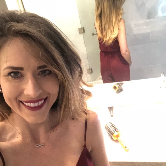 Meet your Posher, Lindsay - Picture 2 of 8